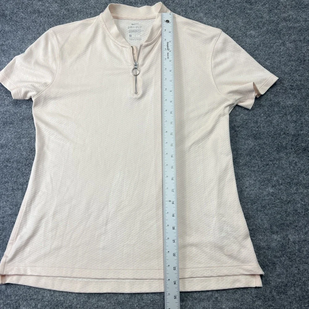 Nike Dri-Fit Women's Polo Pink /‎ Peach Size M Medium.  1/4 Zip Short Sleeve.